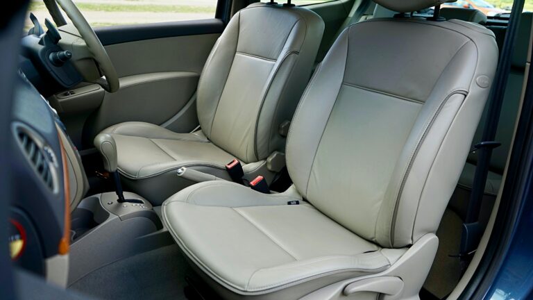 Removing Stubborn Stains Like a Pro: A Comprehensive Guide